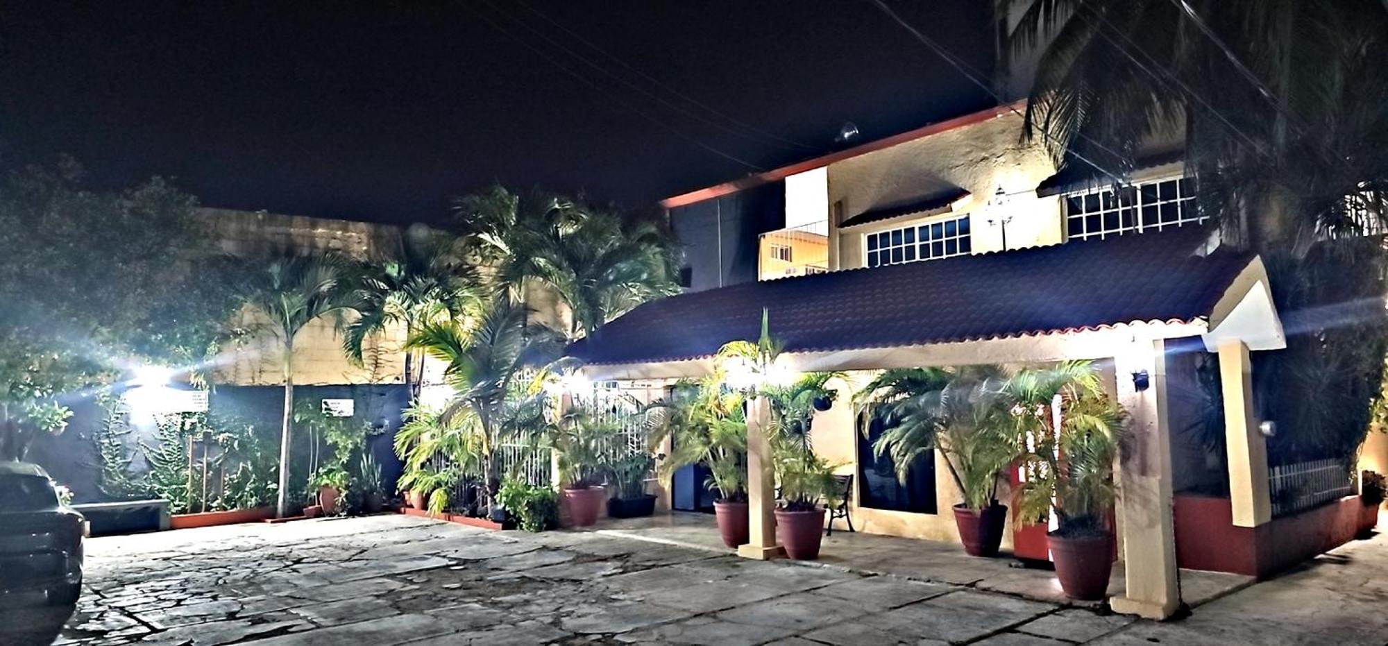Hotel Posada Marcas Канкун Экстерьер фото